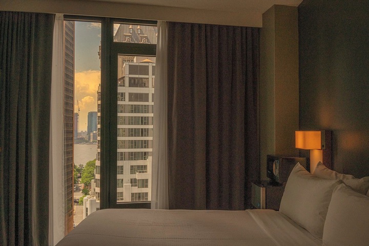 Room 34 of 64