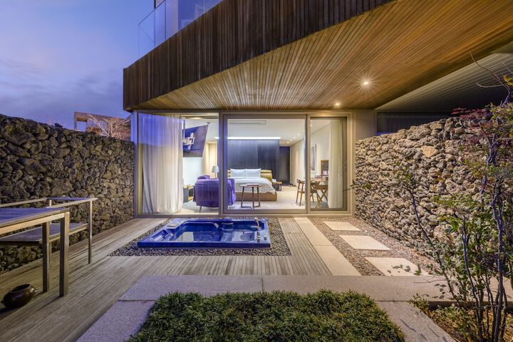 Terrace/Patio 63 of 179