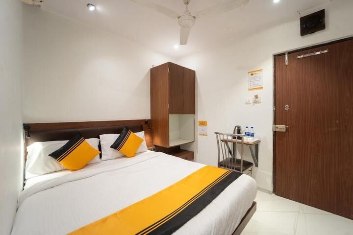Room 4 of 14