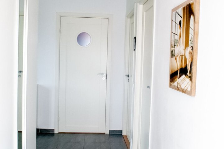 Room 42 of 164