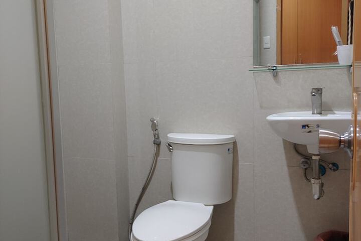 Room 19 of 32