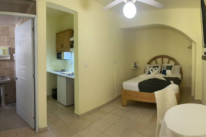 Room 10 of 27