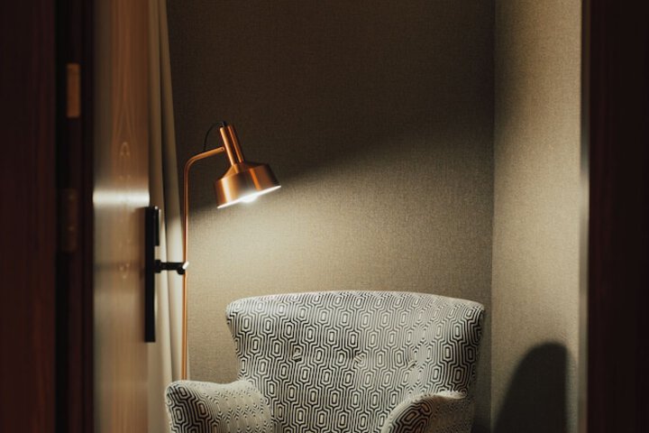 Room 28 of 61