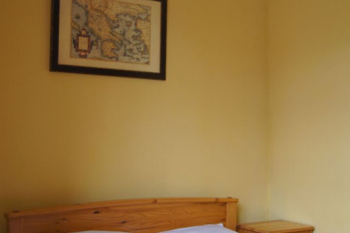 Room 3 of 11