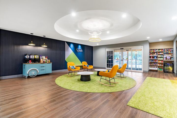 Guest Lobby