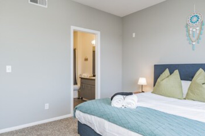 Room 175 of 187