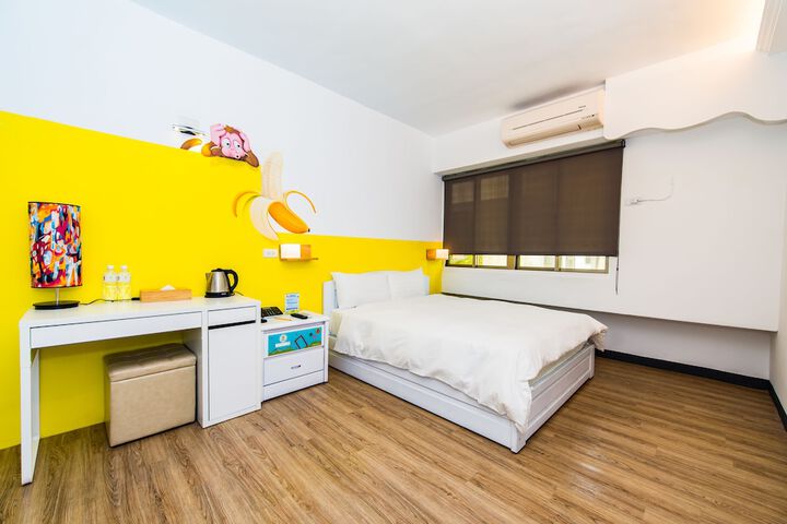 Room 19 of 32