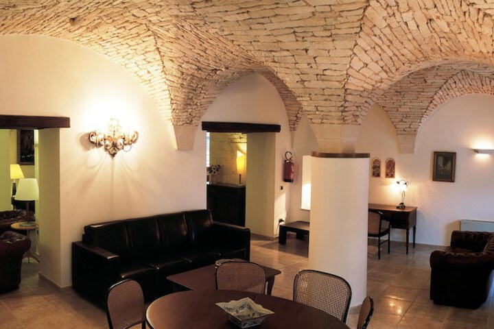 Hotel 2 of 41
