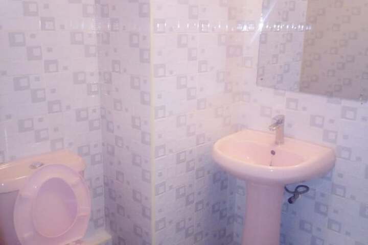 Room 11 of 19