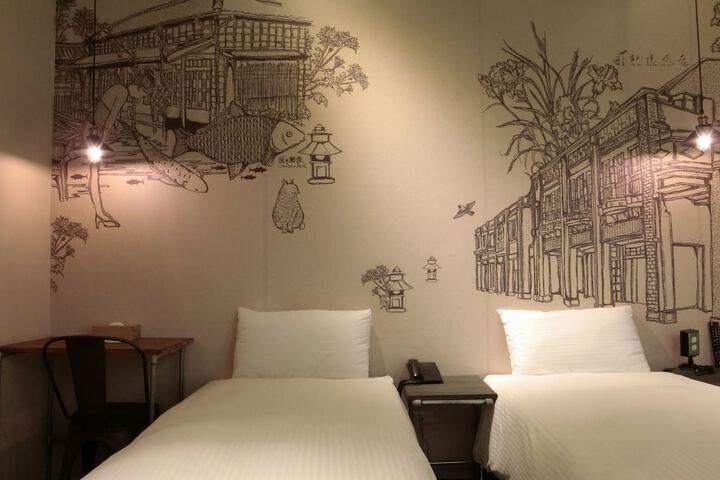 Room 36 of 108