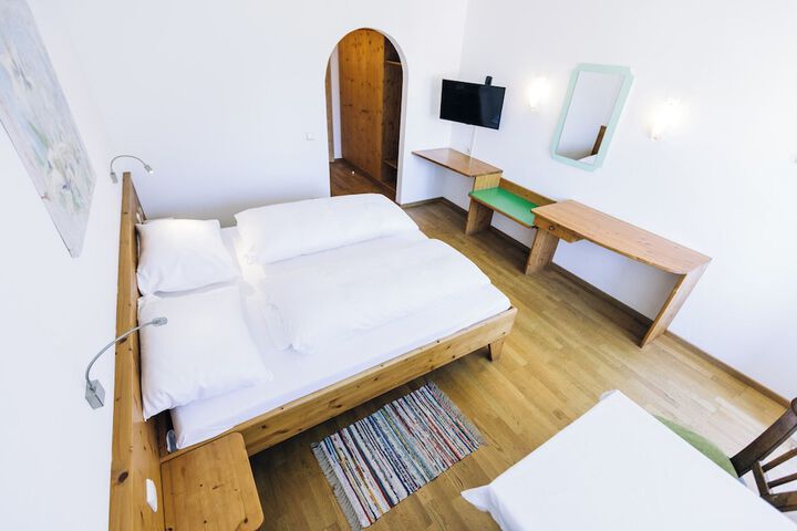 Room 17 of 55