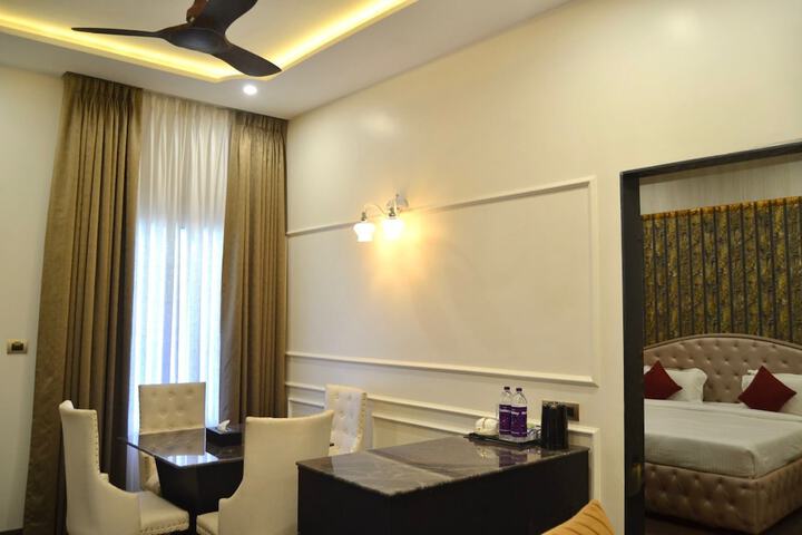 Room 55 of 106