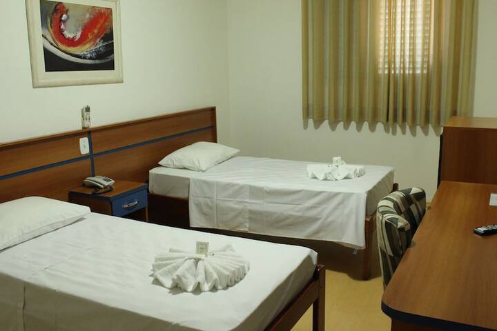 Room 7 of 75