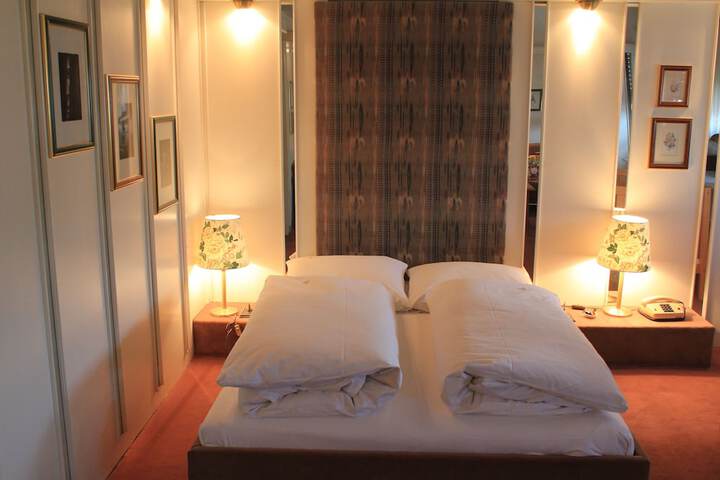 Room 14 of 114