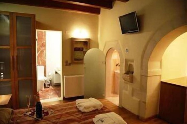 Room 13 of 46