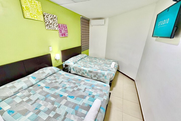Room 5 of 15