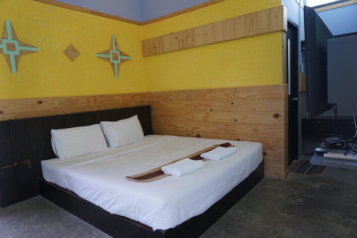 Room 6 of 40