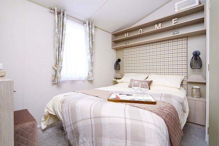 Room 28 of 52