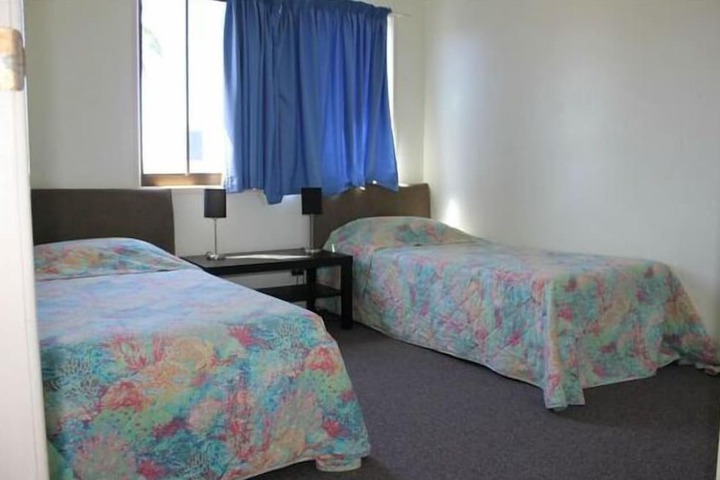 Room 3 of 7