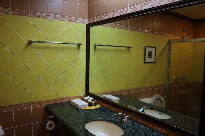 Room 21 of 50