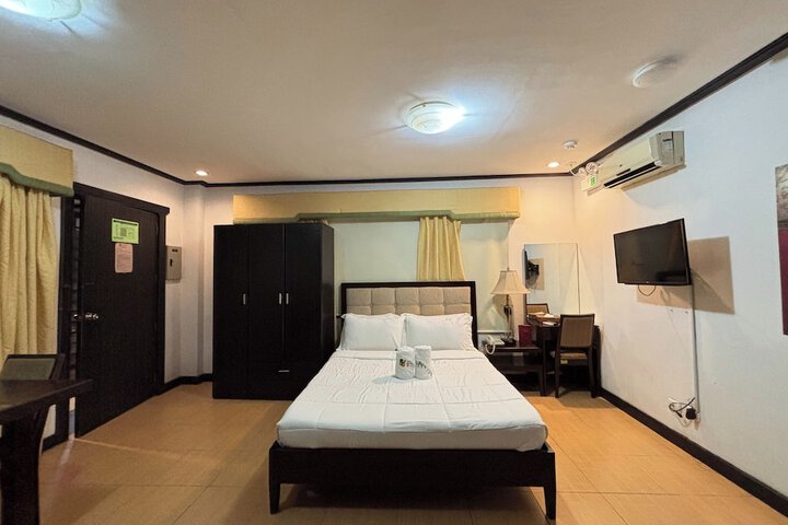 Room 38 of 61