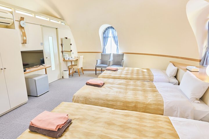 Room 15 of 100