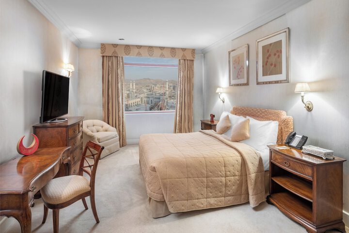 Room 20 of 74