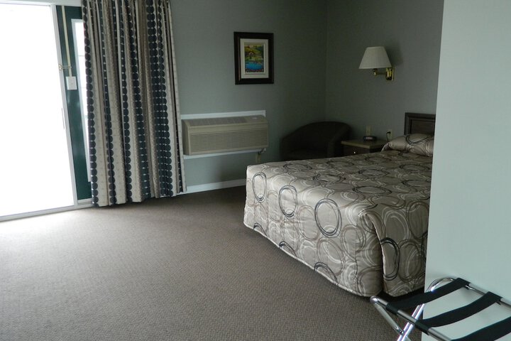 Room 12 of 40