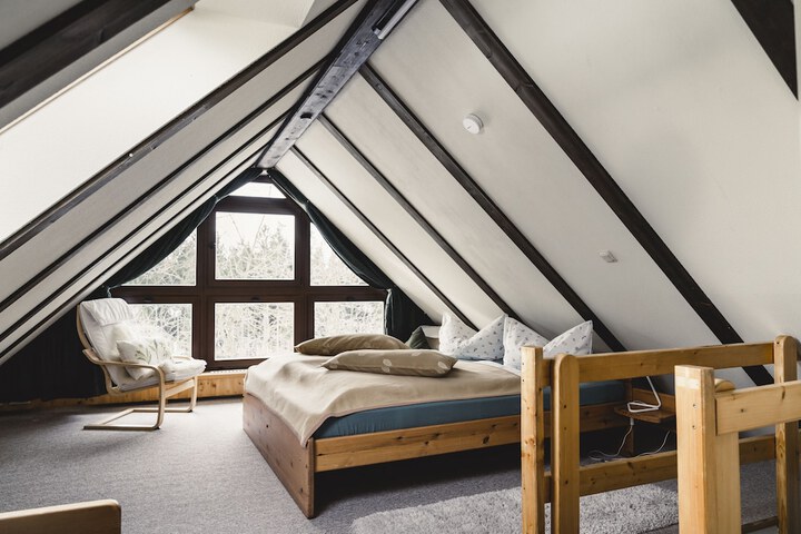Room 10 of 44