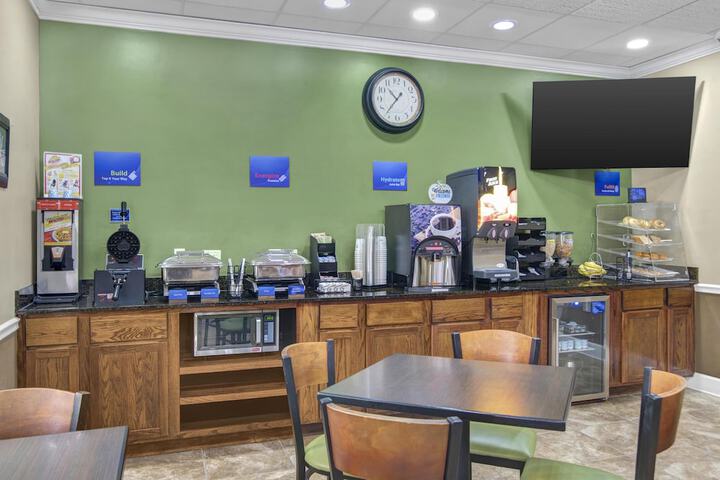 Breakfast/Coffee Service 37 of 41