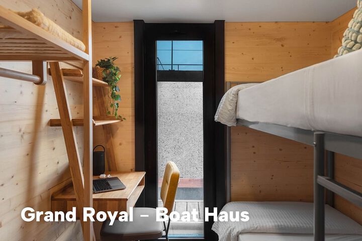 Room 16 of 84