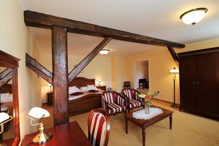 Room 21 of 51