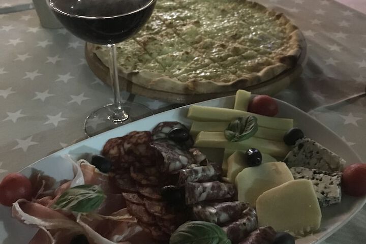 Dining 31 of 55