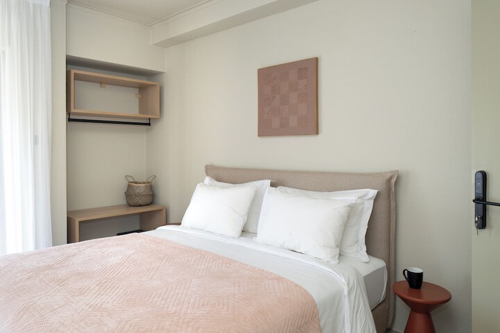 Room 9 of 63