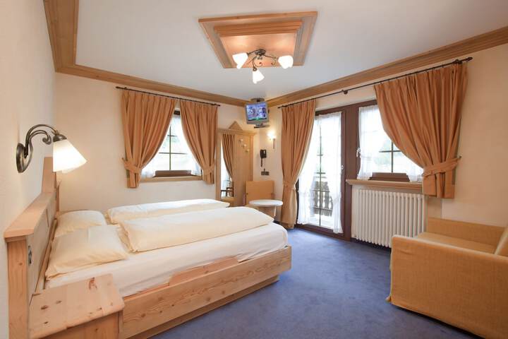 Room 5 of 69