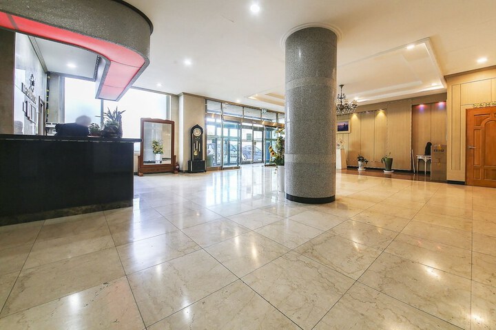 Hotel Interior 3 of 28