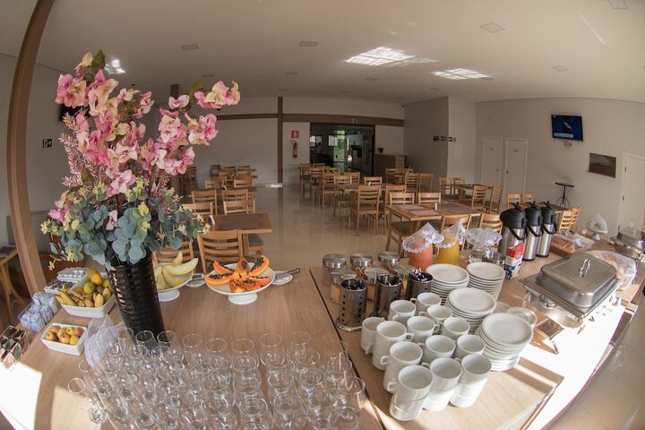 Breakfast/Coffee Service 26 of 29