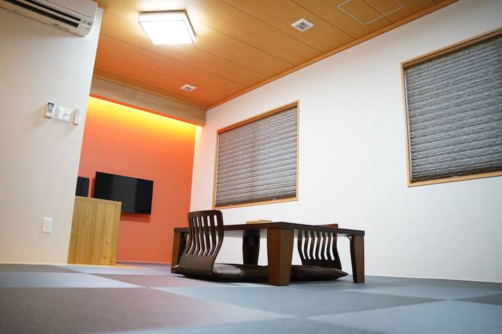 Room 23 of 54