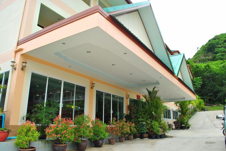 Hotel 2 of 39