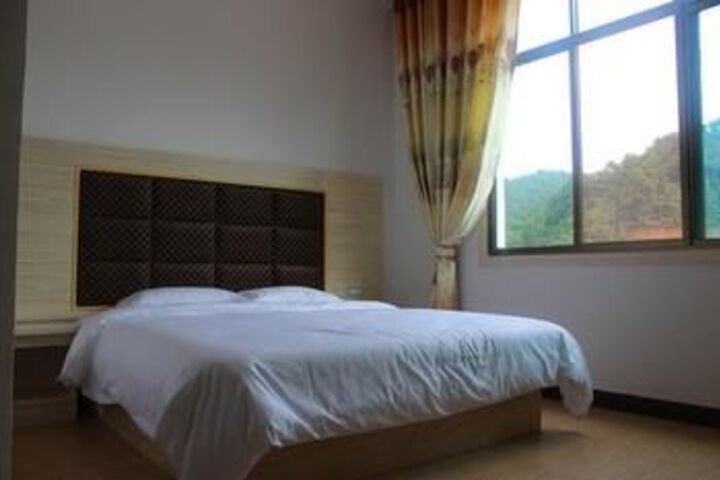 Room 14 of 27