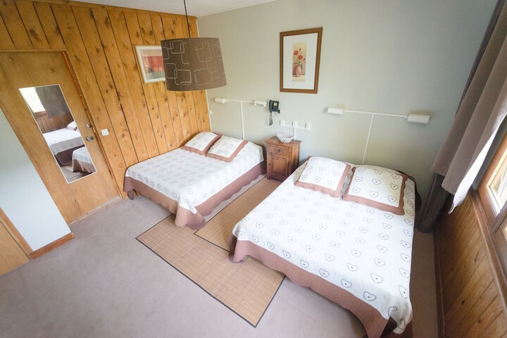 Children's theme room