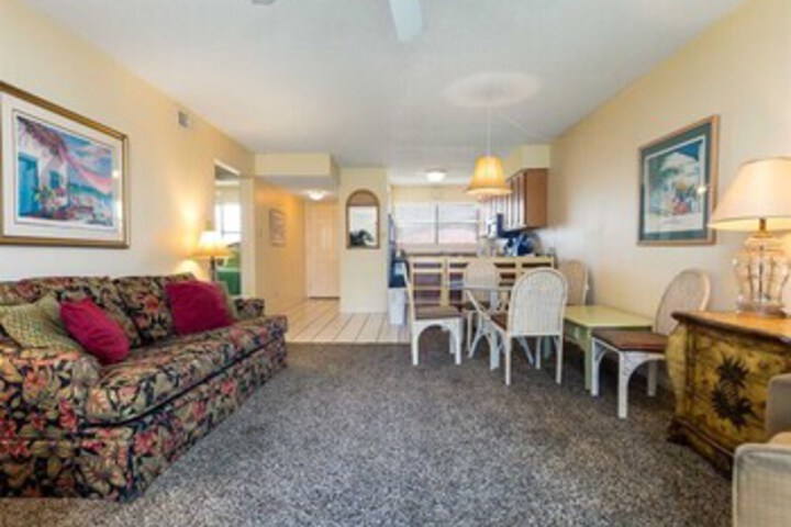 Room 8 of 20
