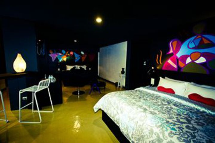 Room 81 of 101