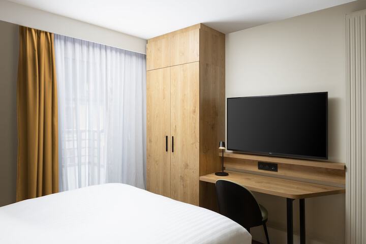 Room 14 of 44