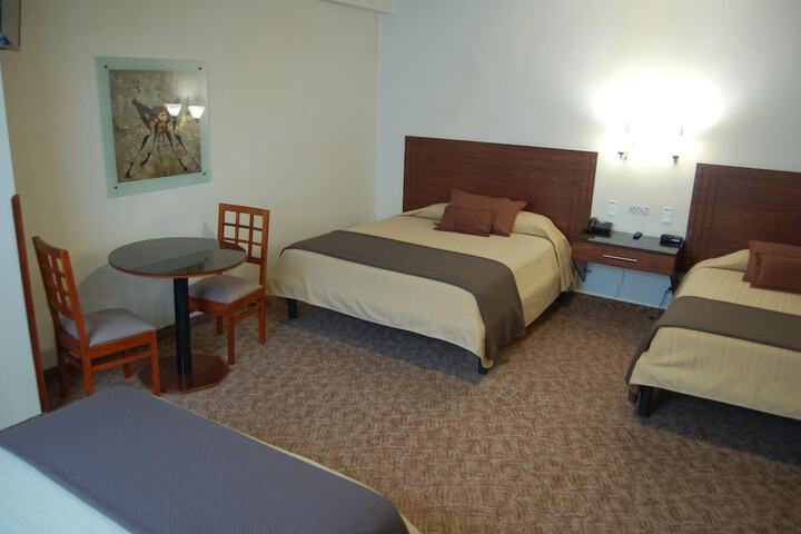 Room 6 of 39