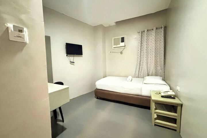 Room 40 of 96