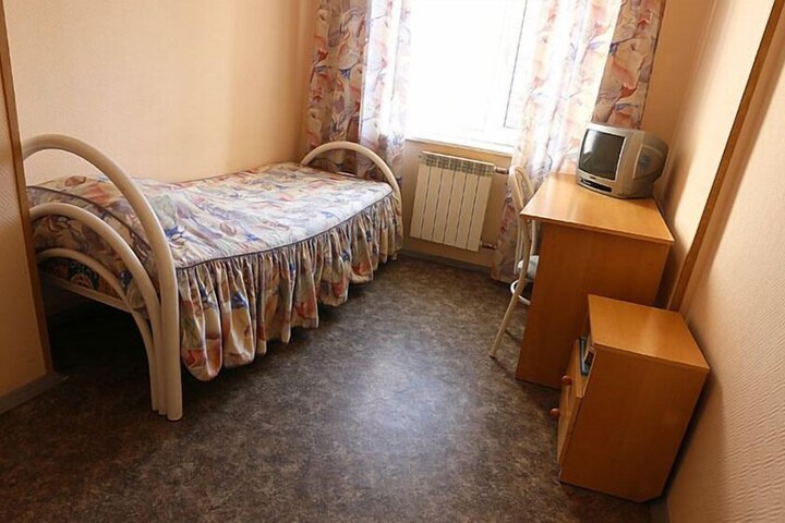 Room 12 of 35