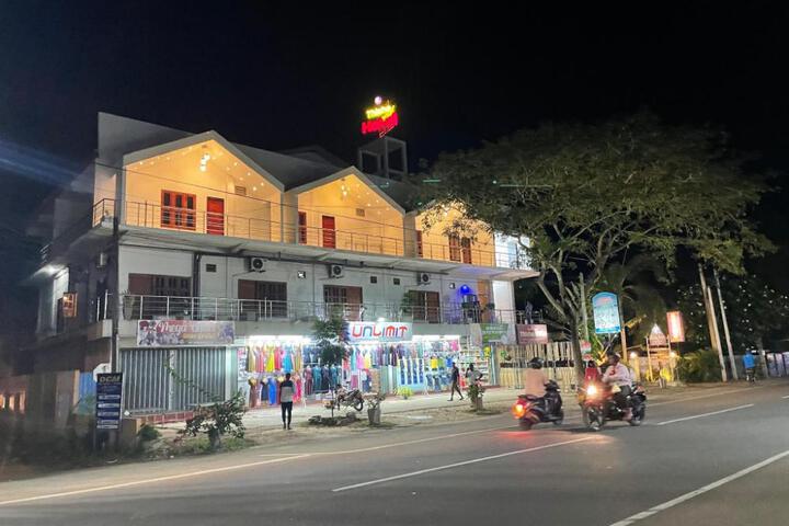 Thisha Hotel