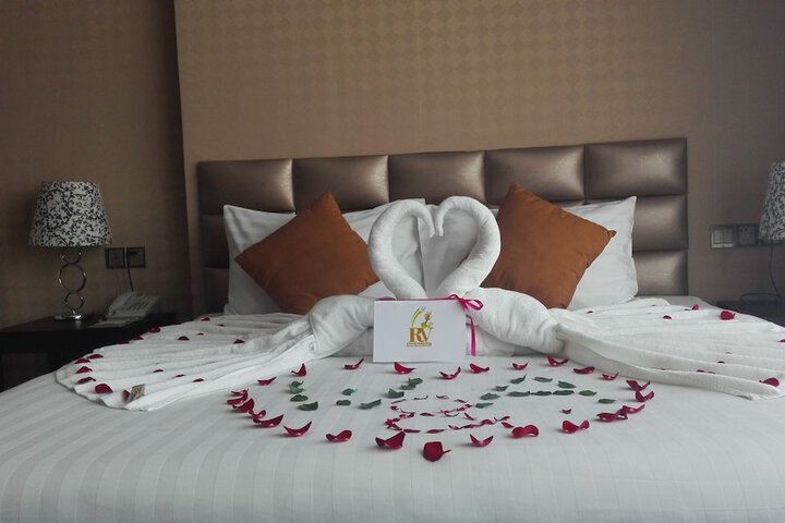 Room 4 of 38
