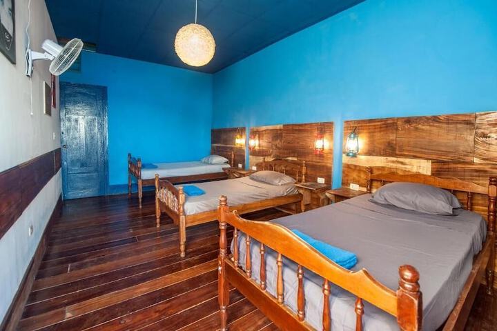 Room 3 of 20